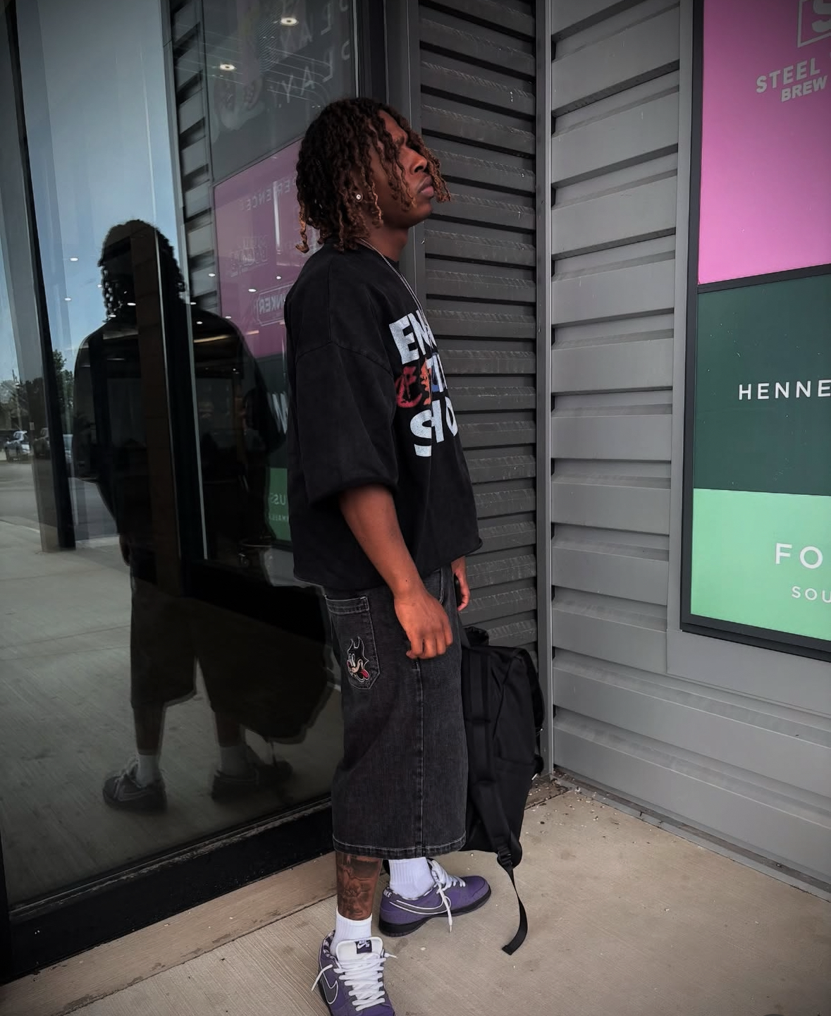 ENJOY THE SHOW TEE